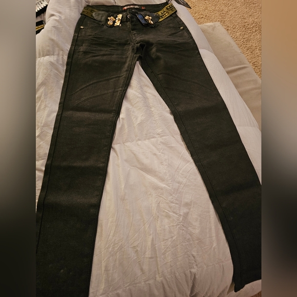 Womens SIZE 28 distressed black wash Belted Denim Pants NWT - Picture 1 of 11